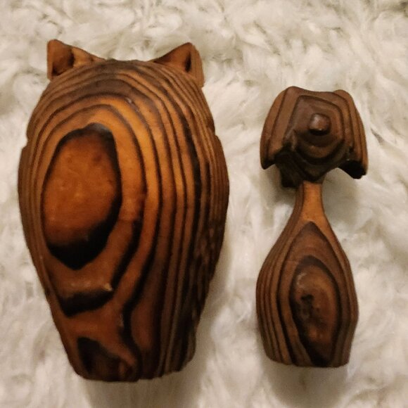 Hand Carved Cryptomeria Japan Wony Owl & Dog Figurine Set - Picture 6 of 11